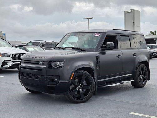 2023 Land Rover Defender 110 X-Dynamic SE