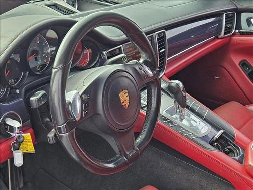2015 Porsche Panamera 4