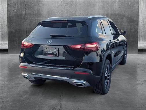 2025 Mercedes-Benz GLA 250 Base