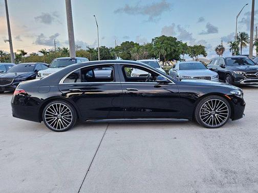 2022 Mercedes-Benz S-Class 4MATIC