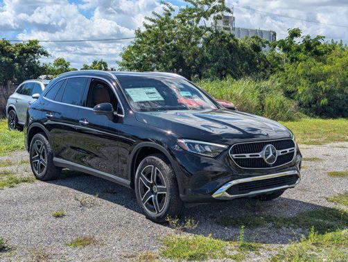 2026 Mercedes-Benz GLC 300 4MATIC
