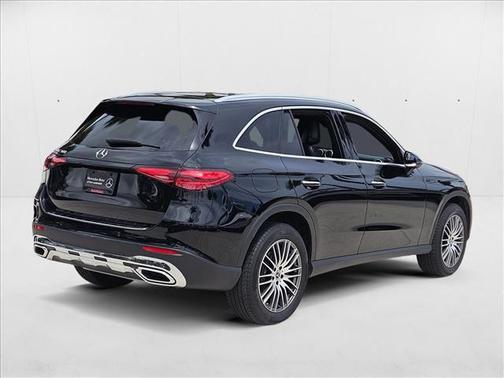 2025 Mercedes-Benz GLC 300 Base