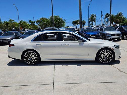 2022 Mercedes-Benz S-Class 4MATIC