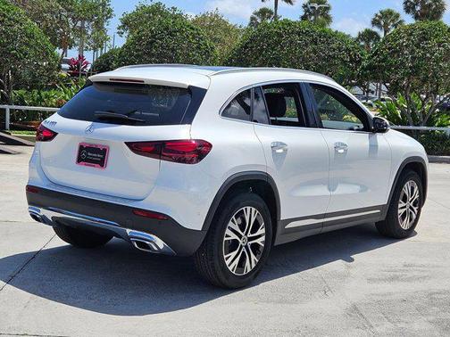 2025 Mercedes-Benz GLA 250 Base