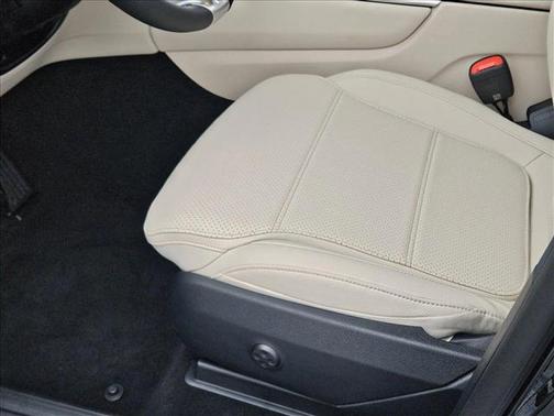 2025 Mercedes-Benz GLC 350e Base