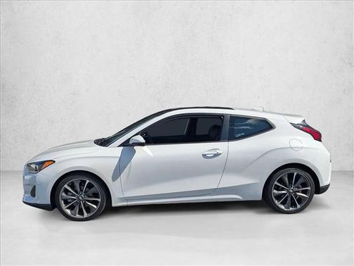 2019 Hyundai Veloster 2