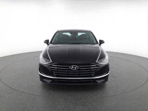 Onyx Black 2023 Hyundai SONATA SE