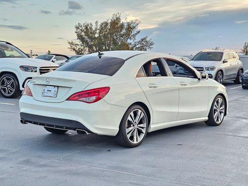 2016 Mercedes-Benz CLA-Class Base