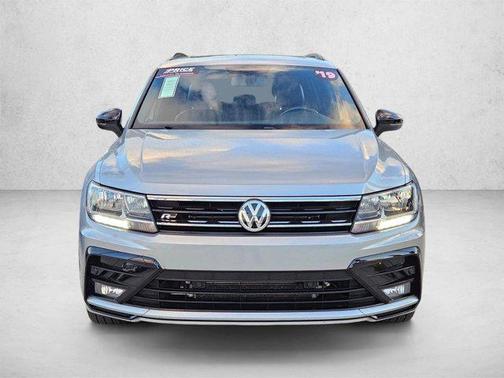 Pyrite Silver Meta 2019 Volkswagen Tiguan 2.0T SE