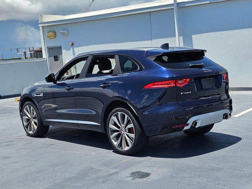 2018 Jaguar F-PACE S