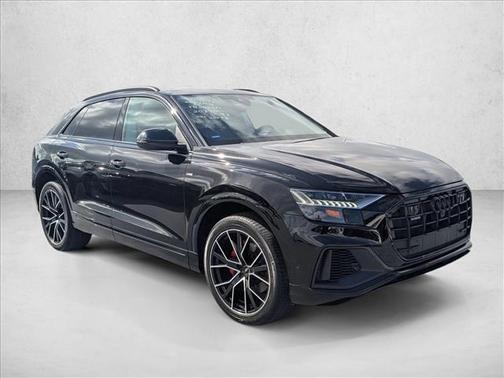 2023 Audi Q8 55 Premium Plus