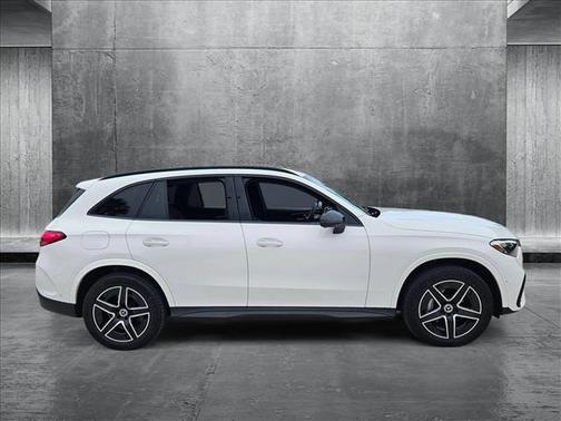 2025 Mercedes-Benz GLC 300 4MATIC