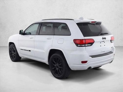 2022 Jeep Grand Cherokee Laredo
