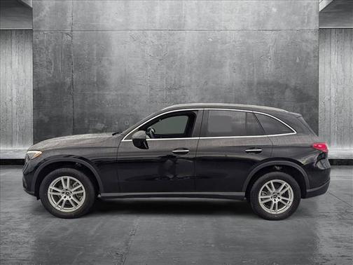 2025 Mercedes-Benz GLC 300 4MATIC