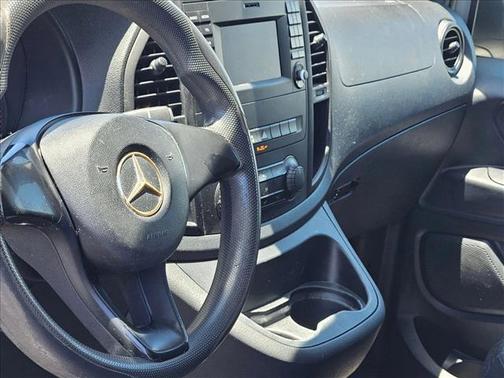 2017 Mercedes-Benz Metris Base