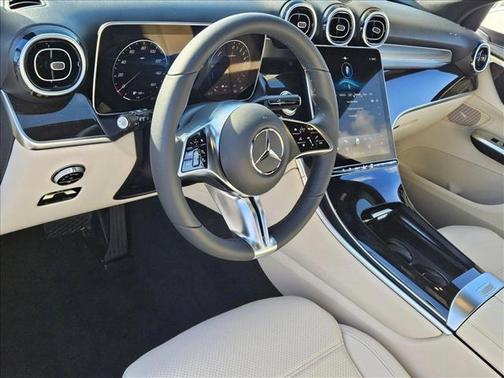 2025 Mercedes-Benz GLC 350e Base
