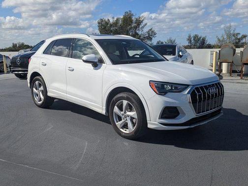 2020 Audi Q3 45 Premium