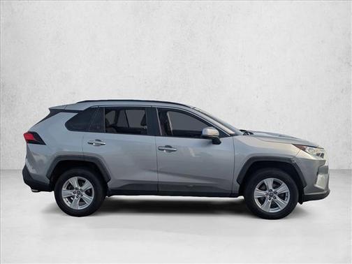 Silver Sky Metallic 2020 Toyota RAV4 XLE