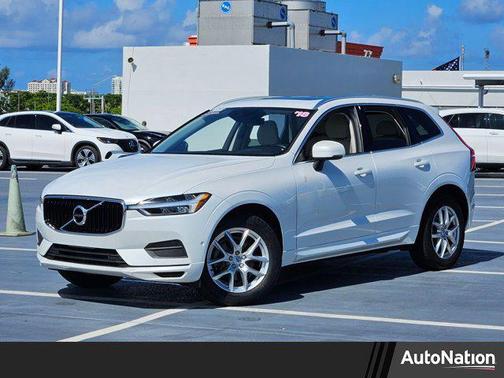 2018 Volvo XC60 T5 Momentum