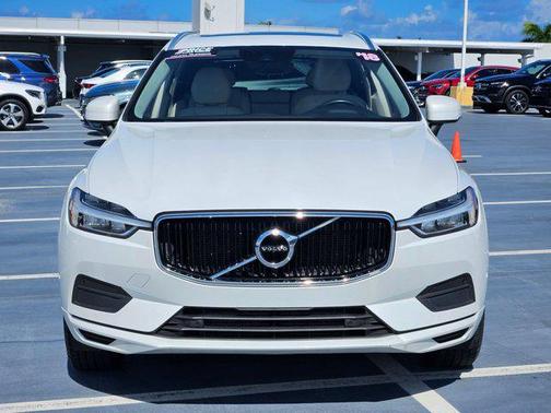 2018 Volvo XC60 T5 Momentum
