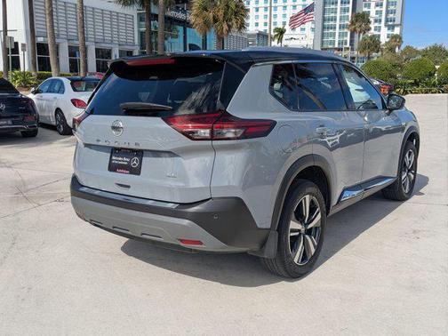 2021 Nissan Rogue SL