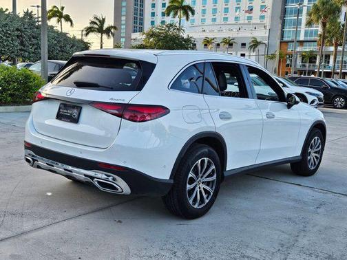 2025 Mercedes-Benz GLC 300 4MATIC