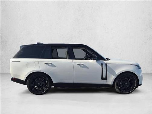 Fuji White 2023 Land Rover Range Rover P530 SE