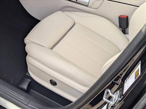 2026 Mercedes-Benz GLB 250 Base