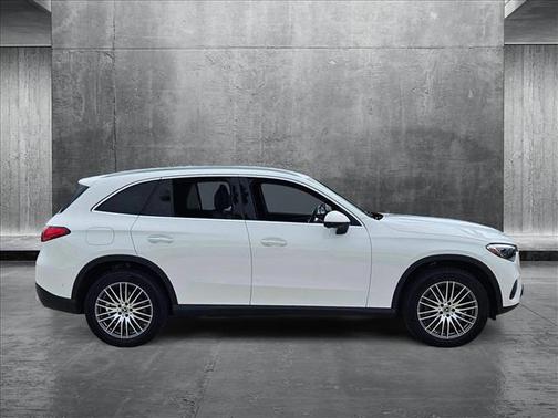 2025 Mercedes-Benz GLC 300 Base