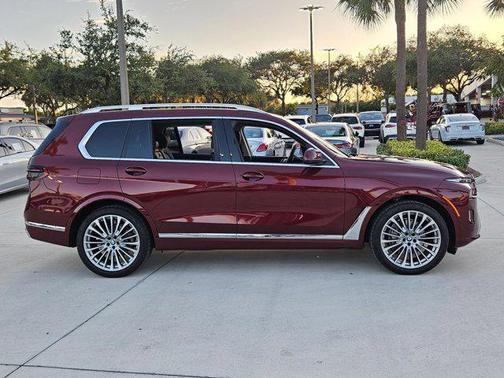 2025 BMW X7 xDrive40i