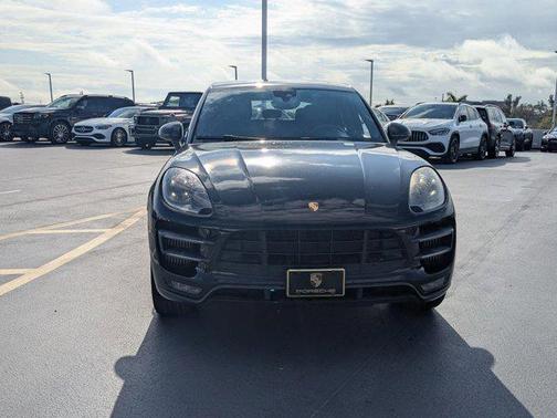 2016 Porsche Macan Turbo
