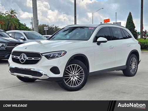2025 Mercedes-Benz GLC 300 Base