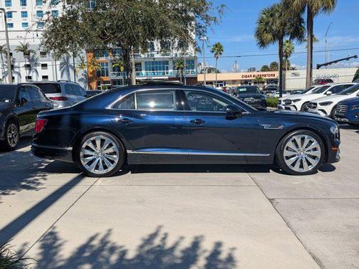 2021 Bentley Flying Spur V8