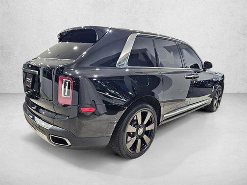 Black Diamond [Bla 2023 Rolls-Royce Cullinan Sport Utility