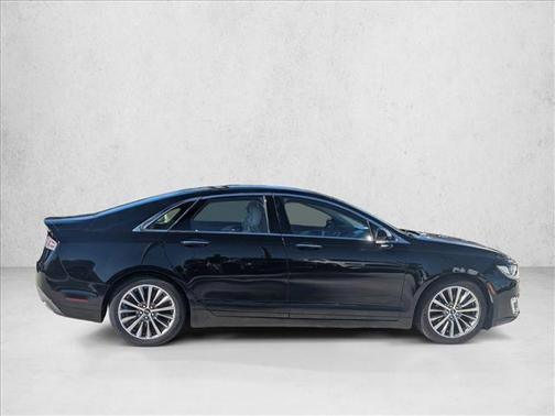 2017 Lincoln MKZ Base