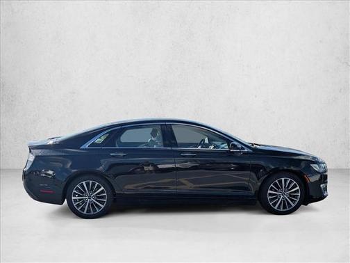 2017 Lincoln MKZ Base