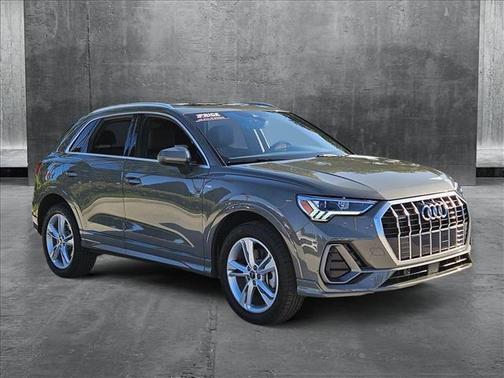 2024 Audi Q3 Premium 45 TFSI S line quattro Tiptronic