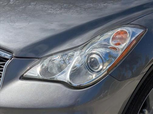 2016 INFINITI QX50 Base