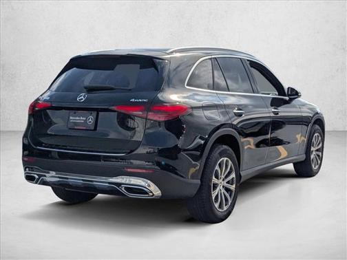 2025 Mercedes-Benz GLC 300 4MATIC