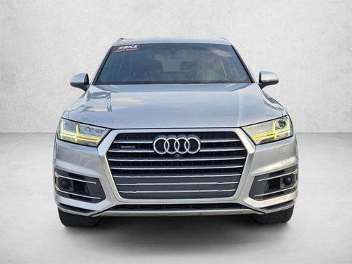 Florett Silver Metallic 2017 Audi Q7 3.0T Prestige
