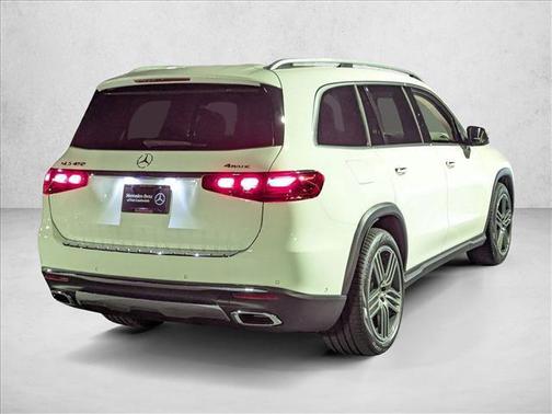 2026 Mercedes-Benz GLS 450 4MATIC