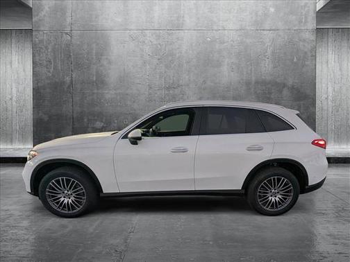 2025 Mercedes-Benz GLC 300 Base