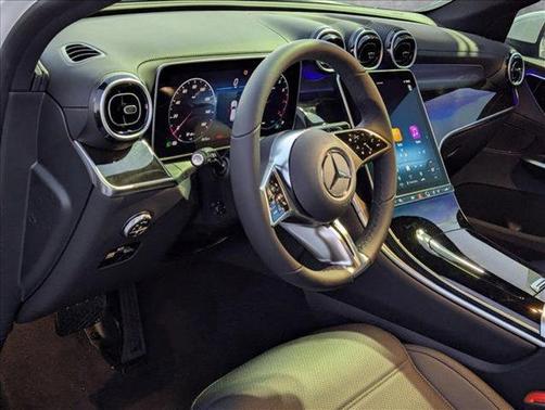 2025 Mercedes-Benz GLC 300 Base