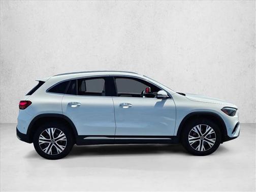 Polar White 2025 Mercedes-Benz GLA 250 4MATIC
