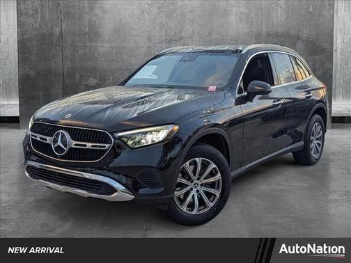 2025 Mercedes-Benz GLC 300 Base