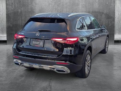 2025 Mercedes-Benz GLC 300 Base