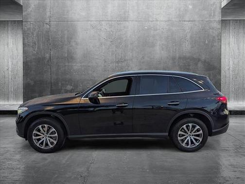 2025 Mercedes-Benz GLC 300 Base