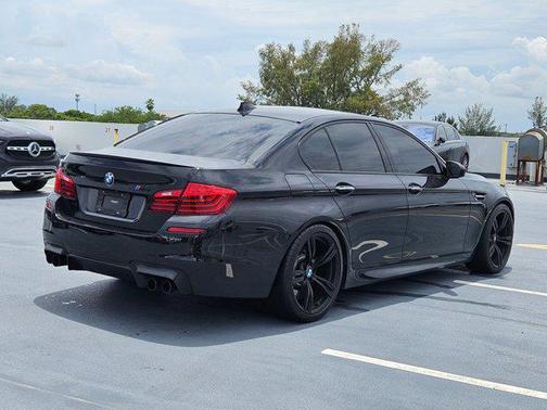 2015 BMW M5 Base