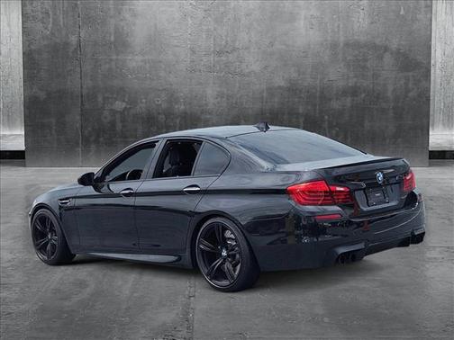 2015 BMW M5 Base