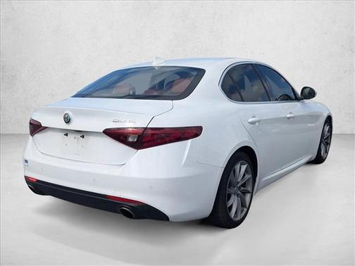 2017 Alfa Romeo Giulia Base